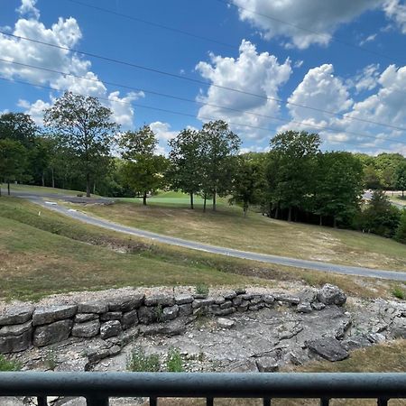 Couples Condo Retreat Overlooking Golf Course Branson West Exterior foto
