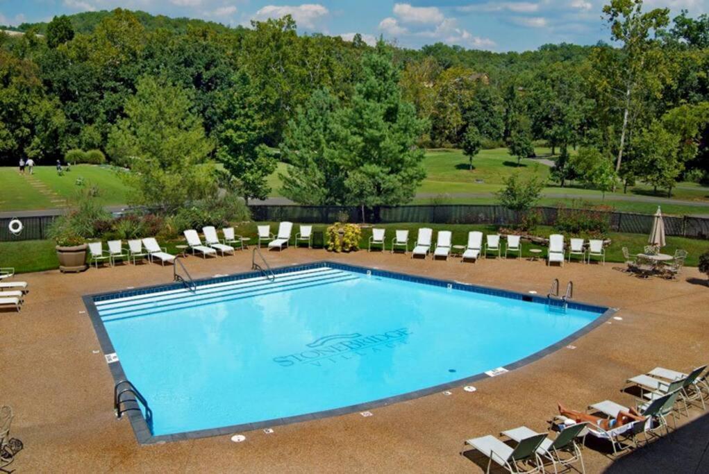 Couples Condo Retreat Overlooking Golf Course Branson West Exterior foto