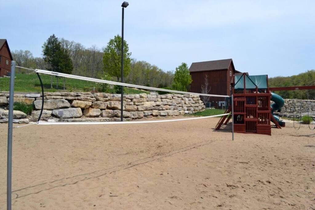Couples Condo Retreat Overlooking Golf Course Branson West Exterior foto
