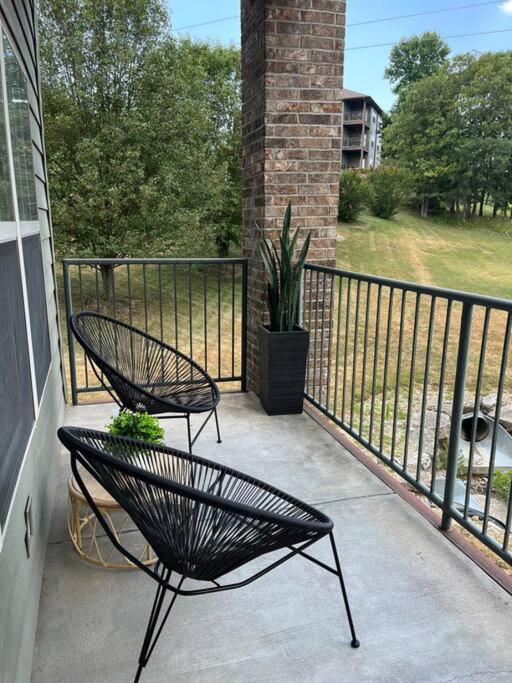 Couples Condo Retreat Overlooking Golf Course Branson West Exterior foto
